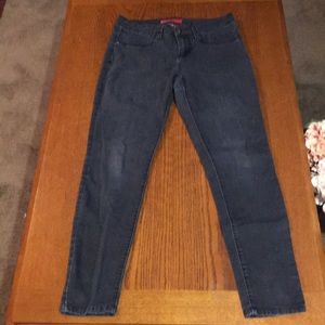 Size 8 Elle Jeans